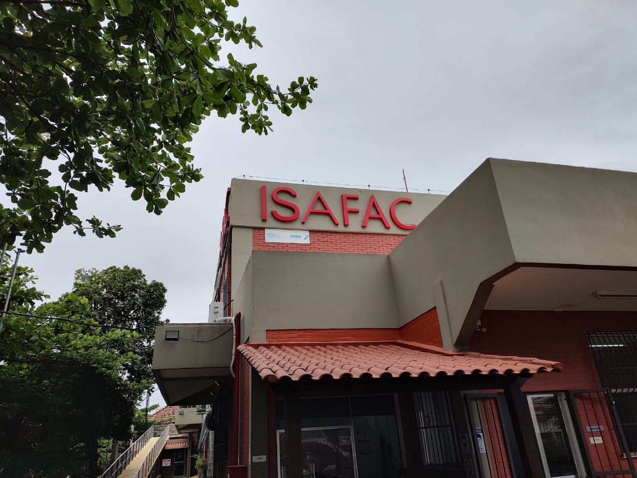 Foto da fachada do Instituto Superior da AFAC - ISAFAC